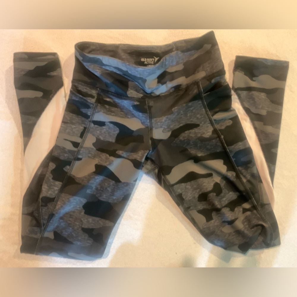 Old Navy Go Dry Leggings Size 10-12 Girls